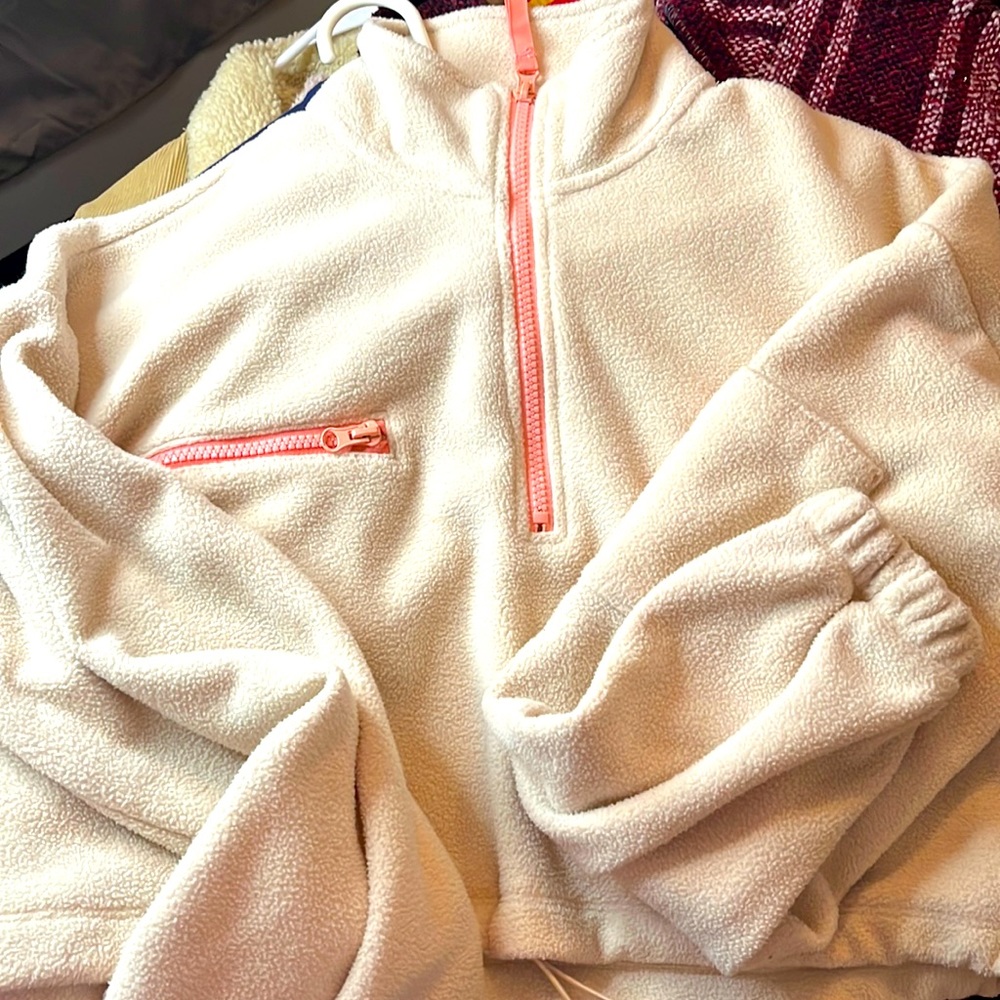 Forever 21 Cropped Sweater